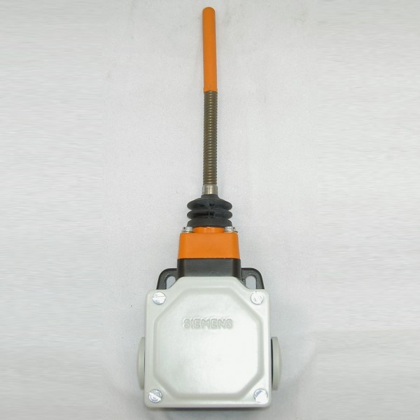 Interruptor de Posición en caja metalica, ancho 40 mm, IP67, 1NA+1NC, varilla elastica