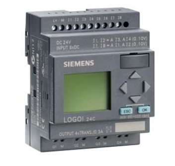 PLC Siemens LOGO! 12/24RC (0BA6), 6ED1052-1CC01-0BA6. Display integrado, 8 entradas digitales (4 analógicas 0-10V), 4 salidas relé (10A). Alimentación 12/24V DC/AC.