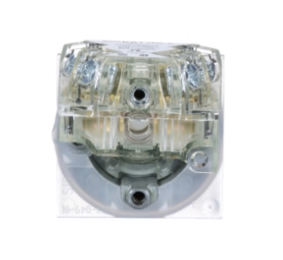 Pulsador negro Ø 30mm. retorNA de resorte empotrado. 1 CA