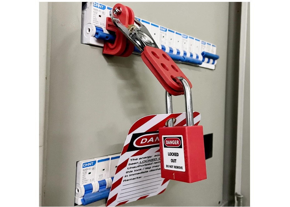 Kit de etiquetado de bloqueo eléctrico Loto - Cerrojos de bloqueo para grupos, etiquetas de bloqueo, candados de seguridad con número, lazos de nailon con bolsa de bolsillo (kit rojo)