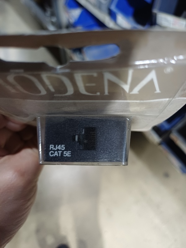 Conector para transmision de datos rj 45 8 hilos a 300 mhz